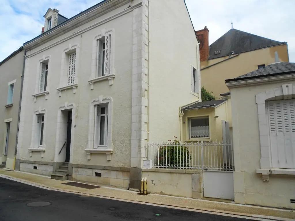 House With 3 Bedrooms in Airvault, With Enclosed Garden and Wifi - Photo 1