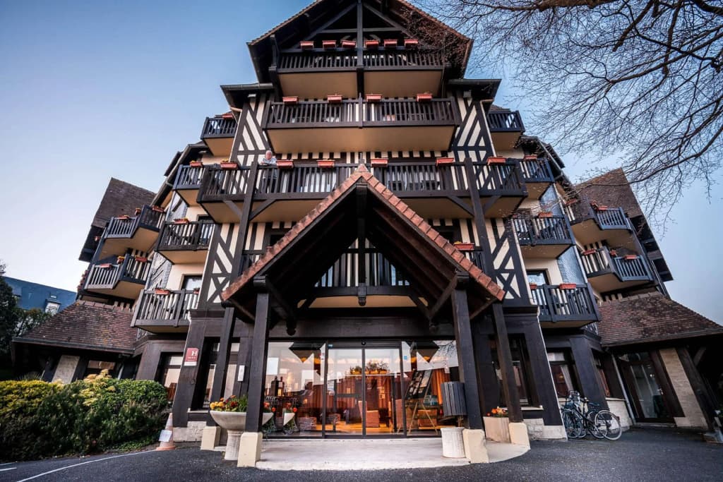 Best Western Plus Hostellerie du Vallon - Photo 1