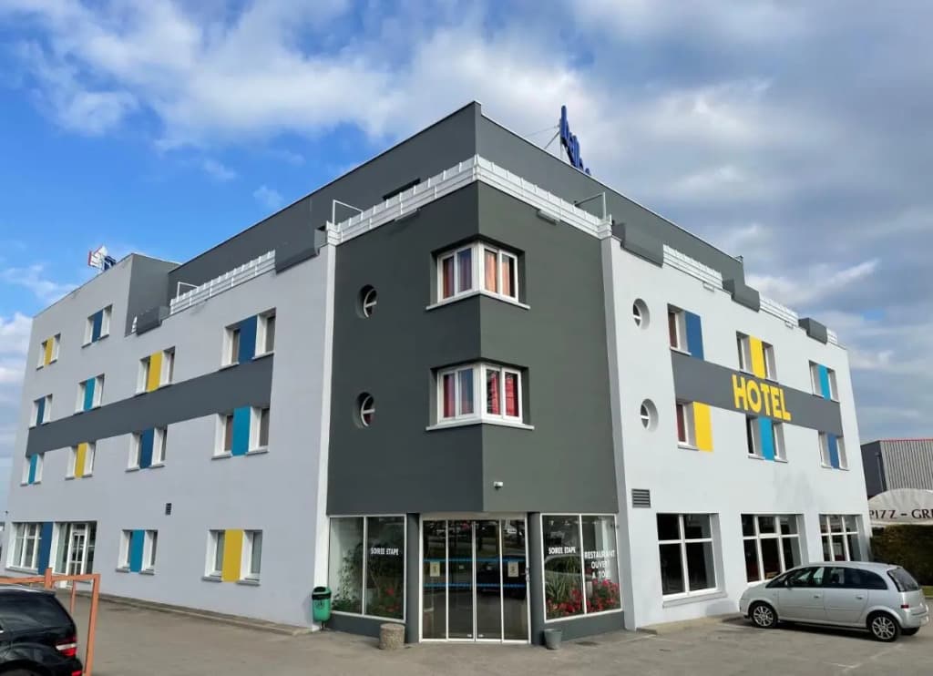 Kyriad Direct Dijon Nord - Zenith - Toison D'Or - Photo 1