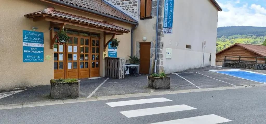 L'Auberge de la Source - Photo 1