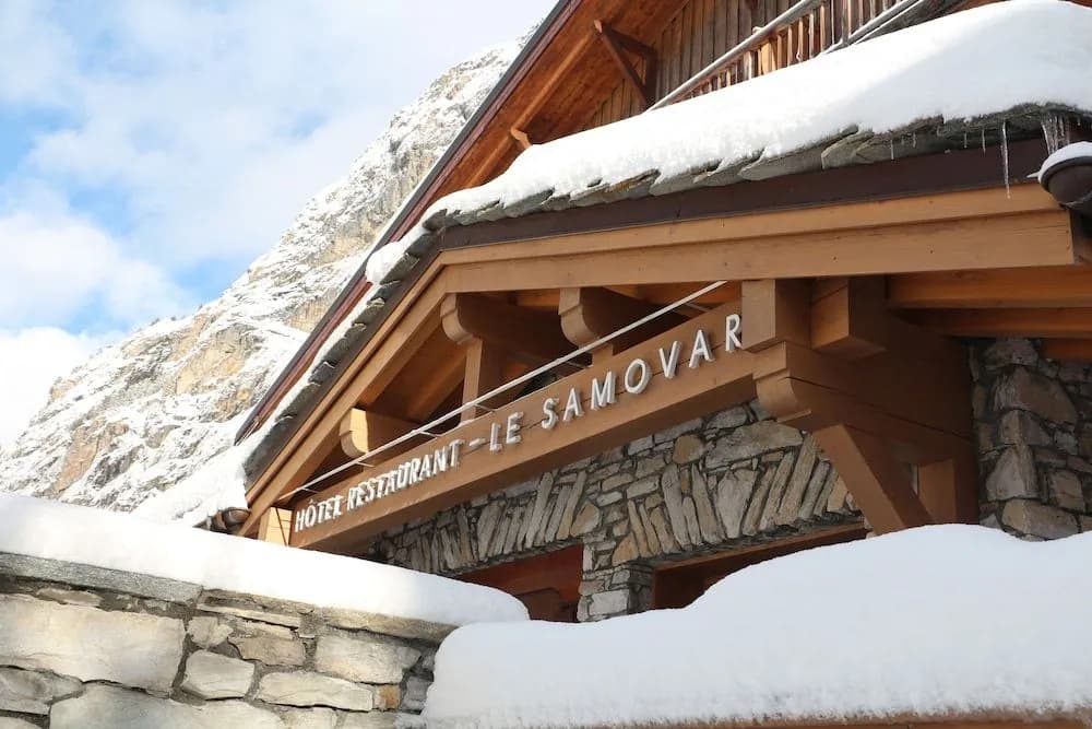 Hôtel & Chalets Le Samovar - Photo 1