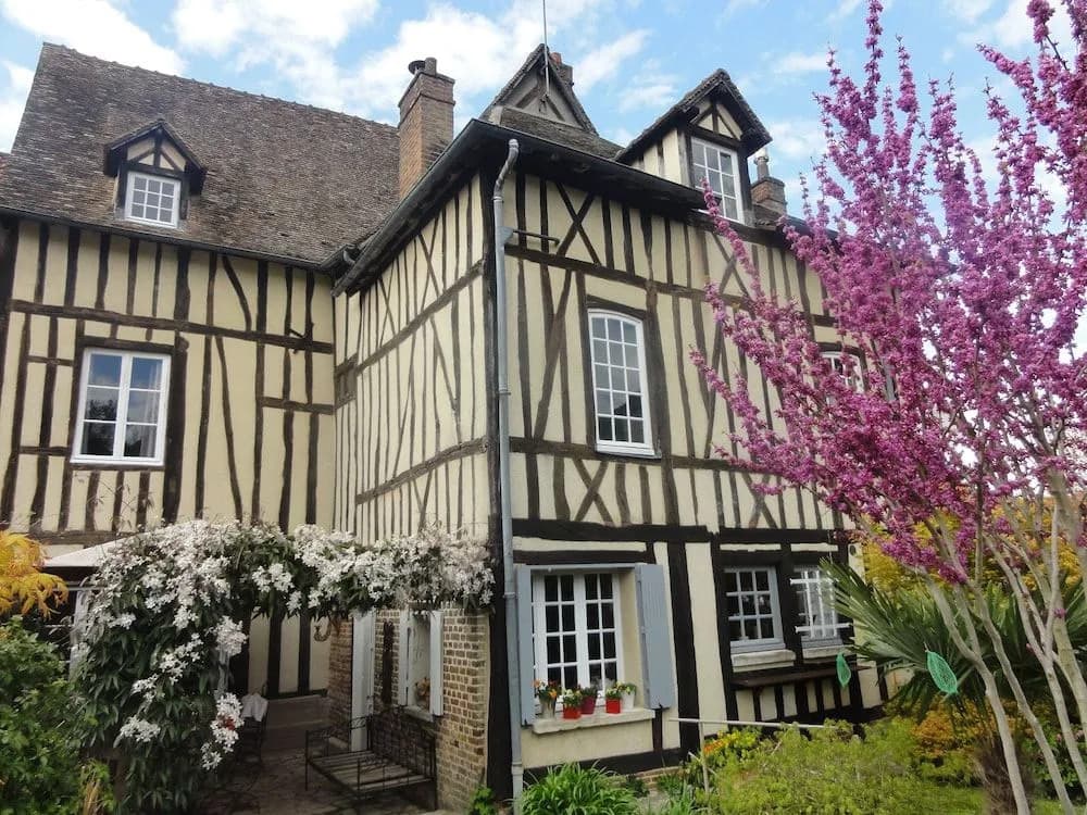 Prieuré Saint Léonard - Photo 1