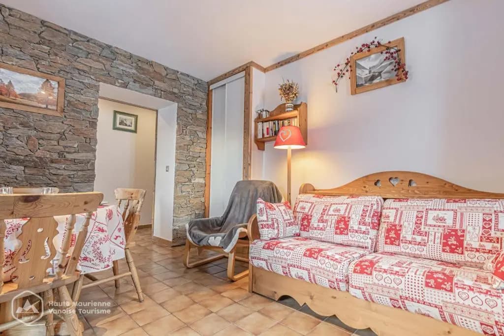 153 Rue des Rochers - Photo 1