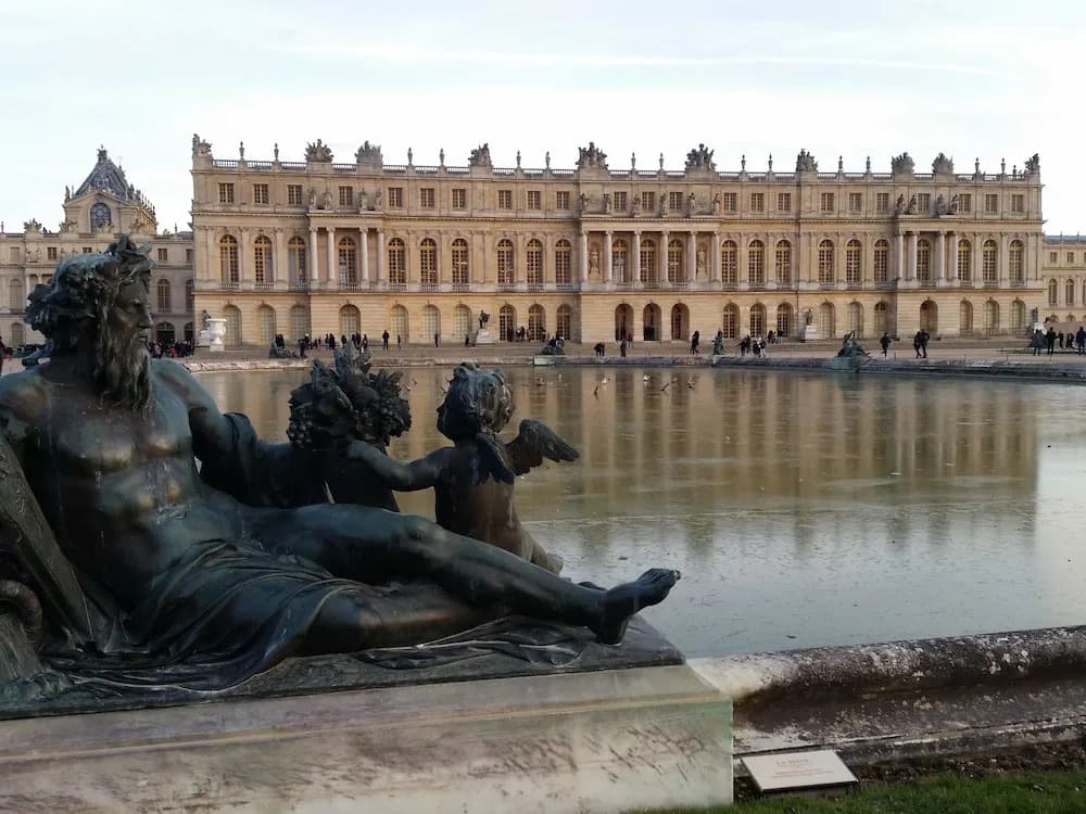 Les Versaillaises - Photo 1