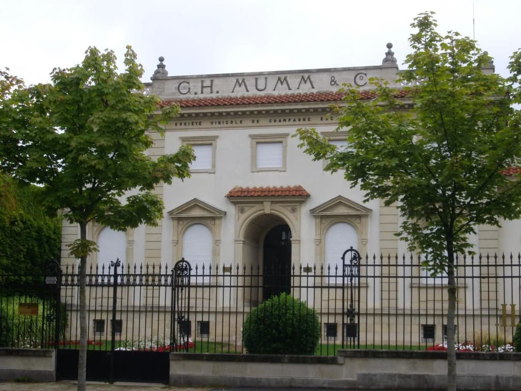 Golden Tulip Reims L'univers - Photo 1