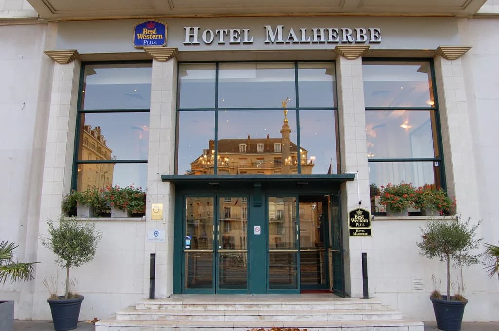 Best Western Plus Malherbe - Photo 1