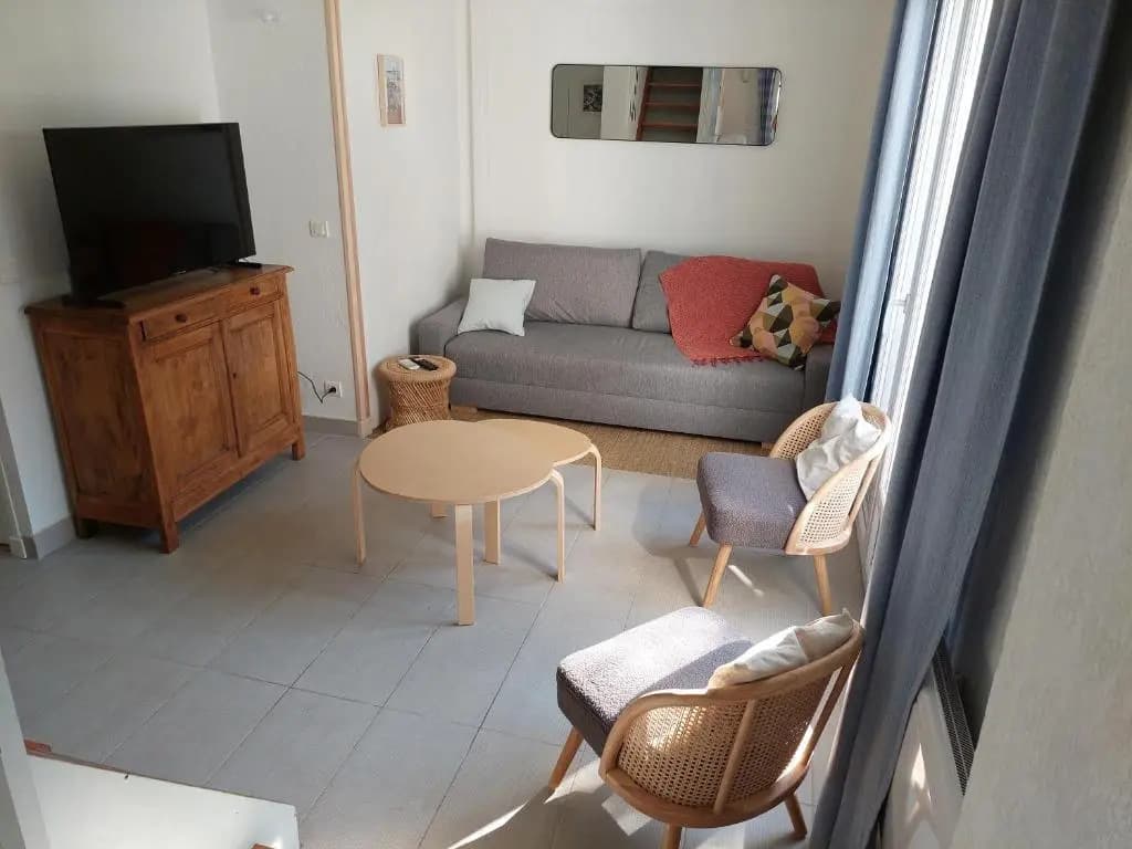 Bormes les Mimosas, Hameau de Cabasson, à 400m de la mer et du fort de Bregançon, Villa classée 3 étoiles, de 2 à 8 person...