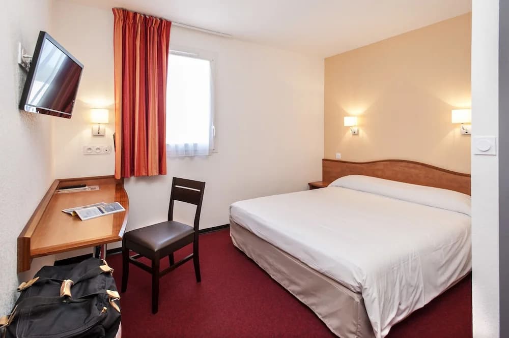 Deltour Hôtel Villeneuve Sur Lot - Photo 1