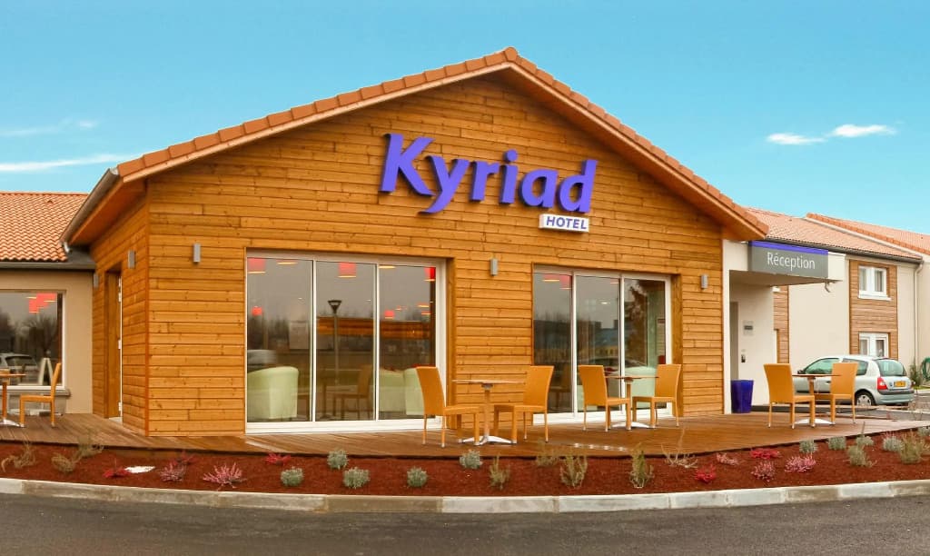 Best Western Bourgoin Jallieu - Photo 1