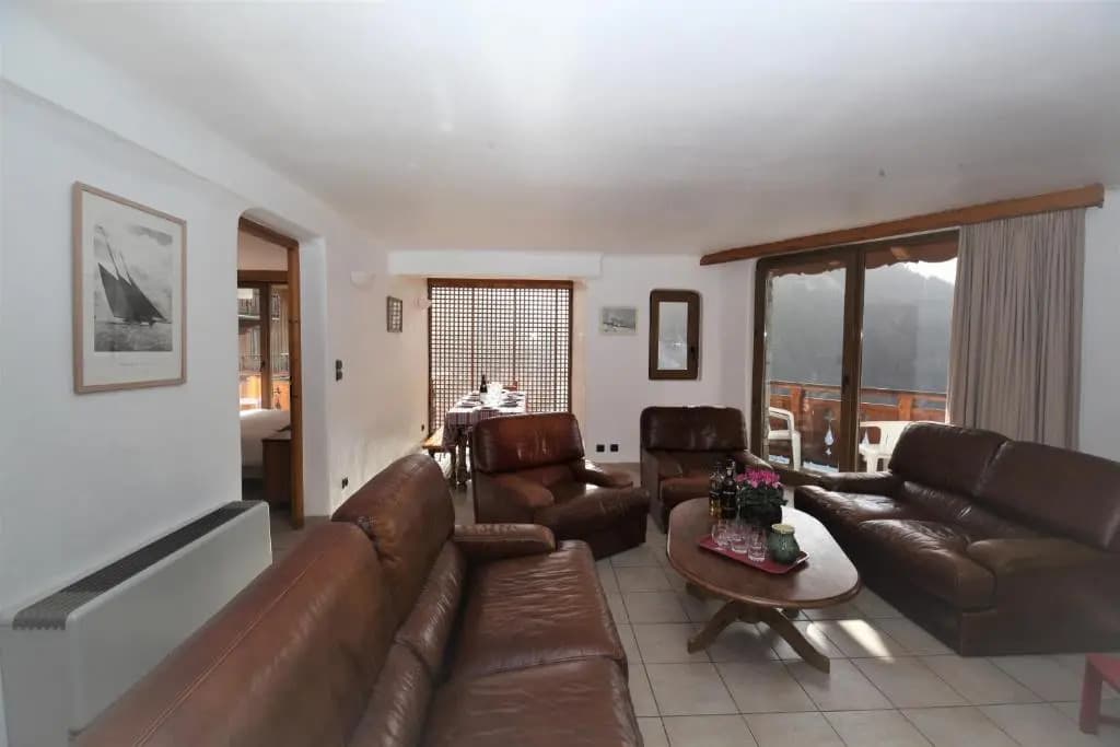 Apartment - 12 rooms - Living room lounge with fireplaces - Photo 1