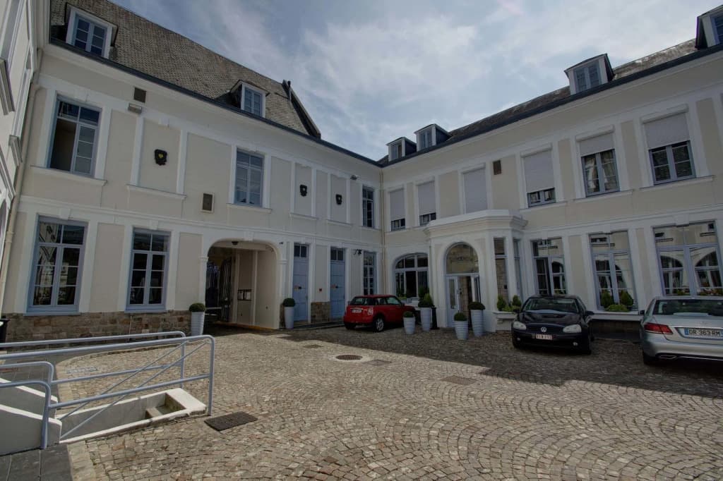 Hôtel de l'Univers - Photo 1