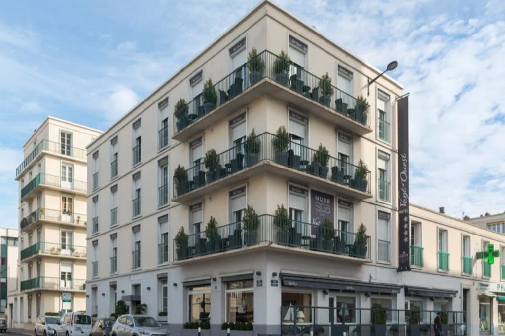 Hôtel et Spa Vent d'Ouest - Photo 1