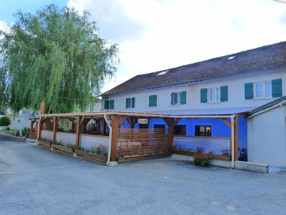 Hôtel le Clos St Jacques - Photo 1