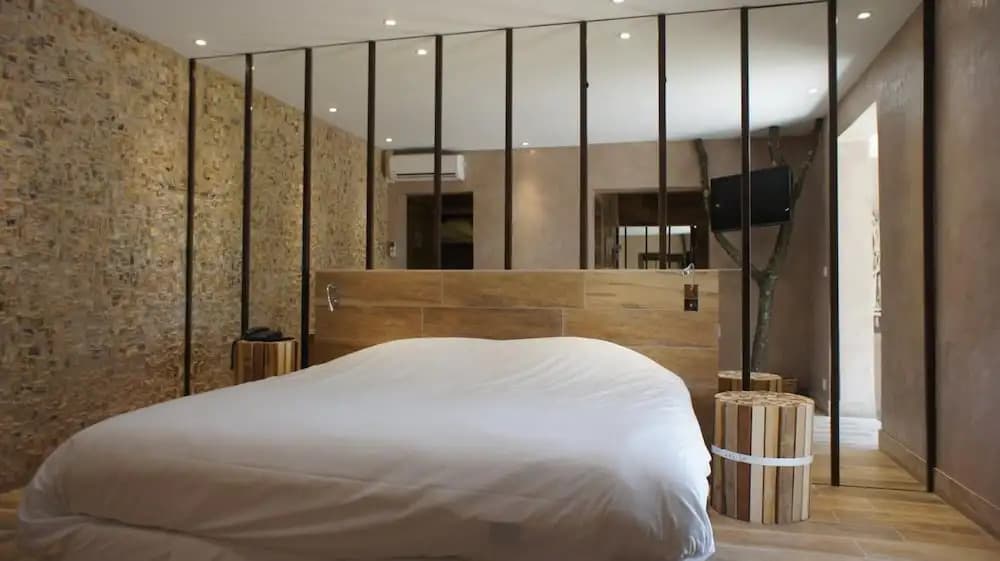 Hotel Des Pins Restaurant L'esprit Jardin - Photo 1