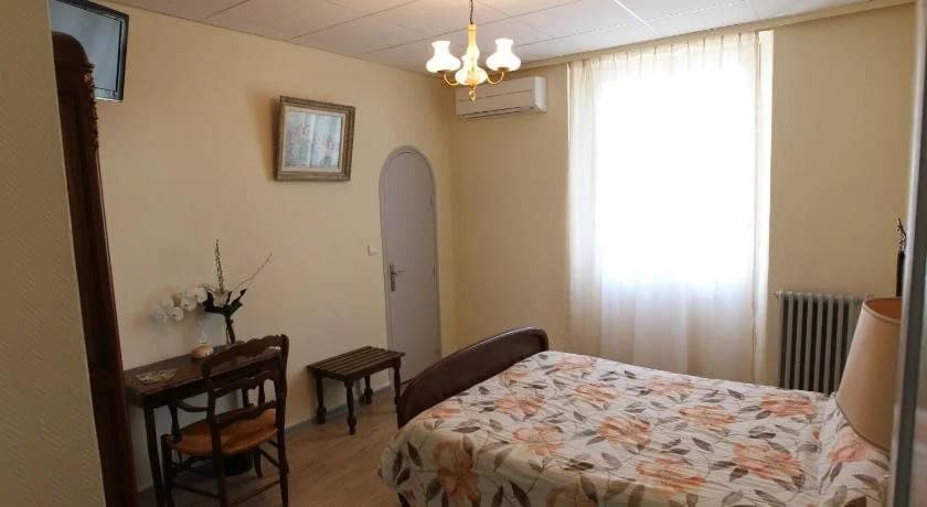 Hotel de La Paix - Photo 1