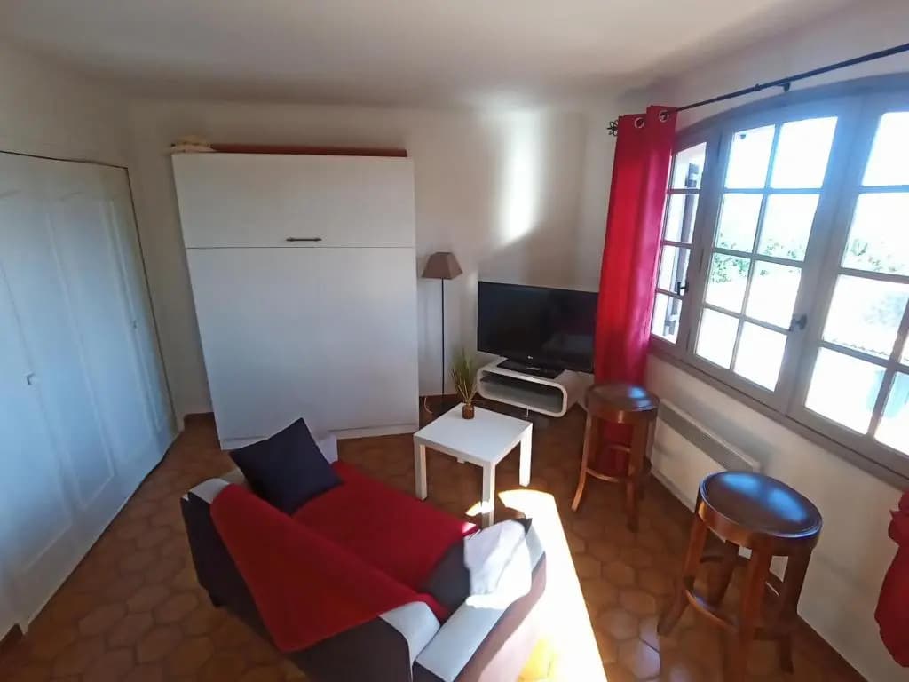 Haut de villa en duplex T2 avec terrasse vue rade - Photo 1