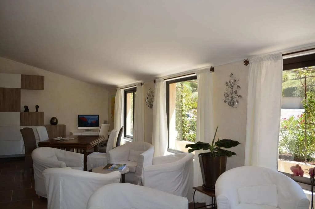 Hôtel Le Colombier - Photo 1