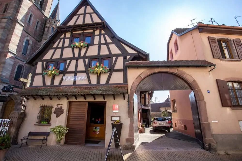 Hôtel Le Vignoble - Photo 1