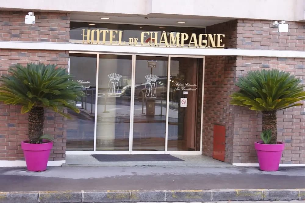 Best Western Hotel De Champagne - Photo 1