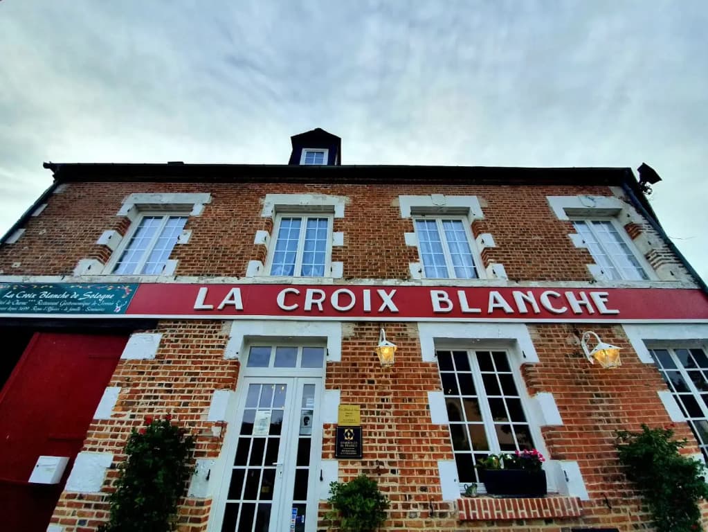 La Croix Blanche de Sologne Hotel - Photo 1