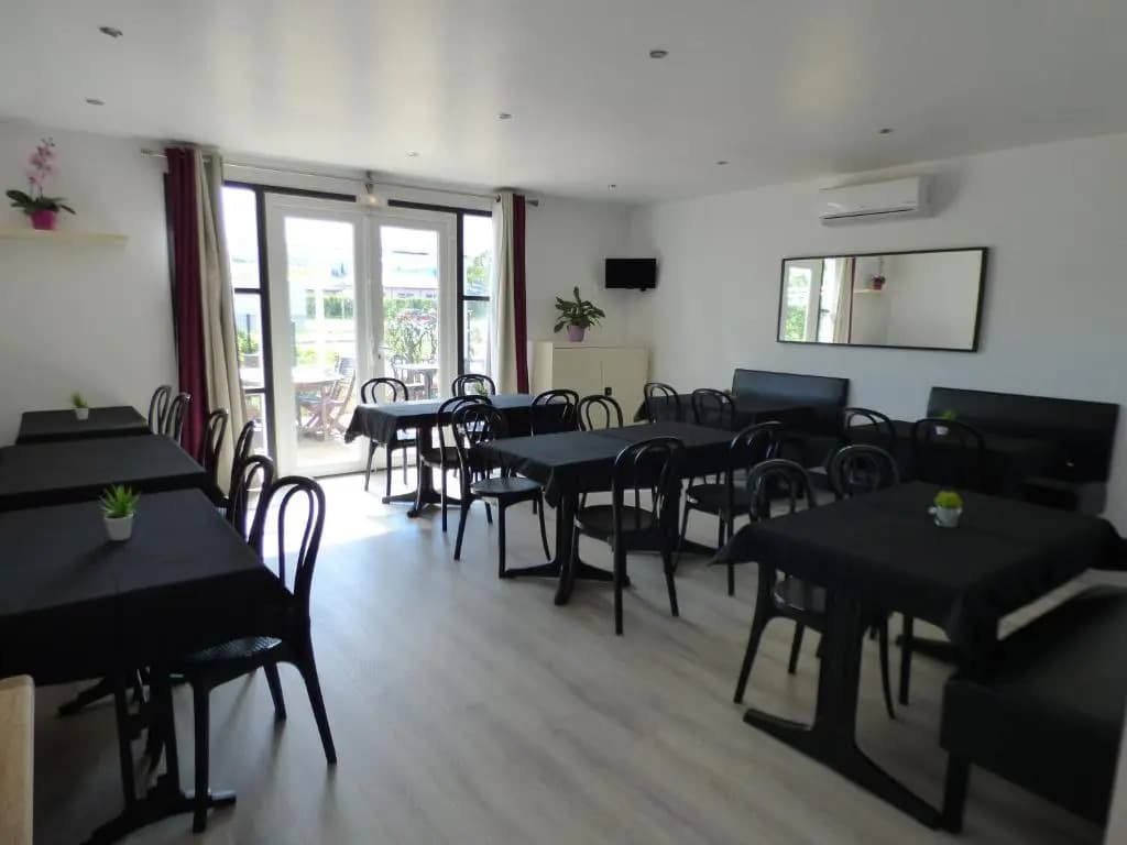 Senator Floreal Hotel - Photo 1