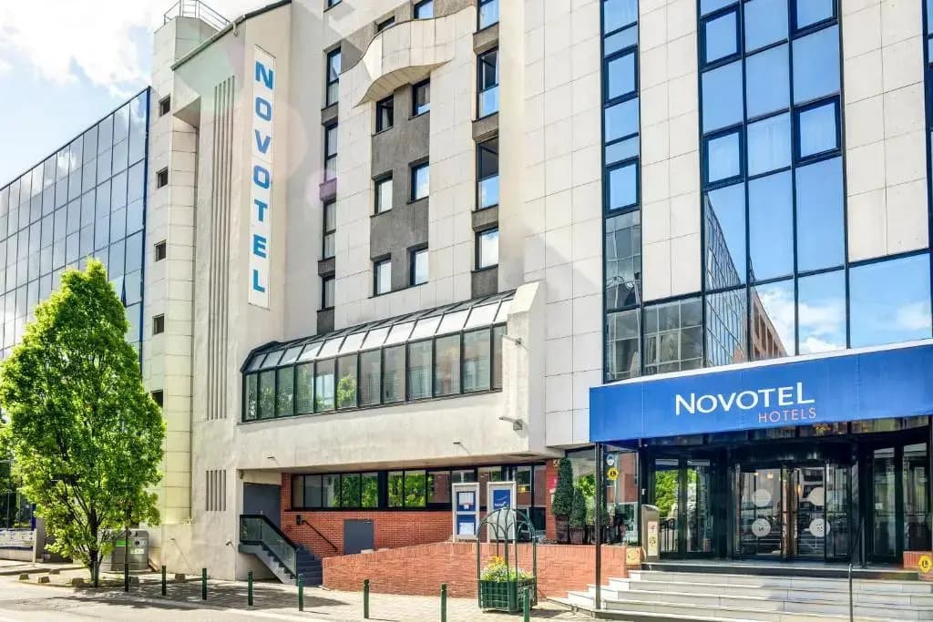 Novotel Paris Suresnes Longchamp - Photo 1