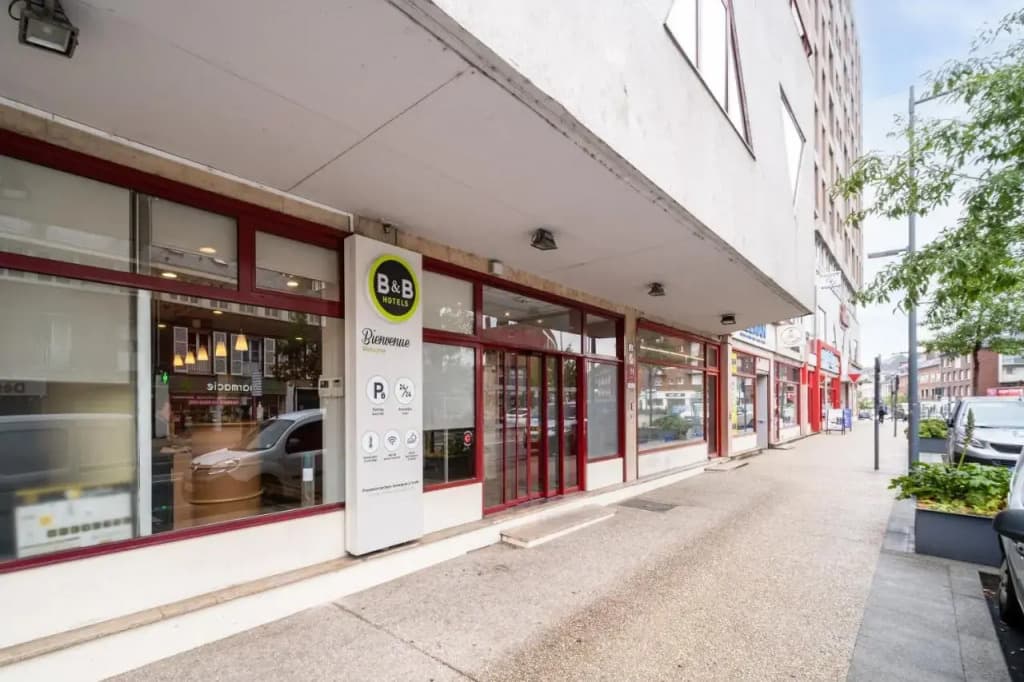 B&B HOTEL Amiens Centre Cathédrale - Photo 1