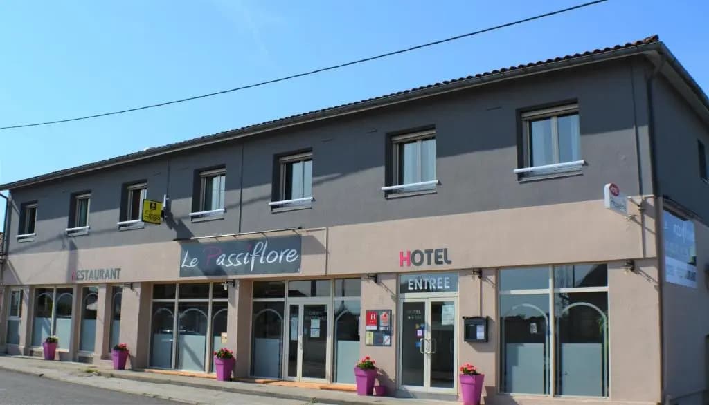 Logis Le Passiflore Cognac - Photo 1