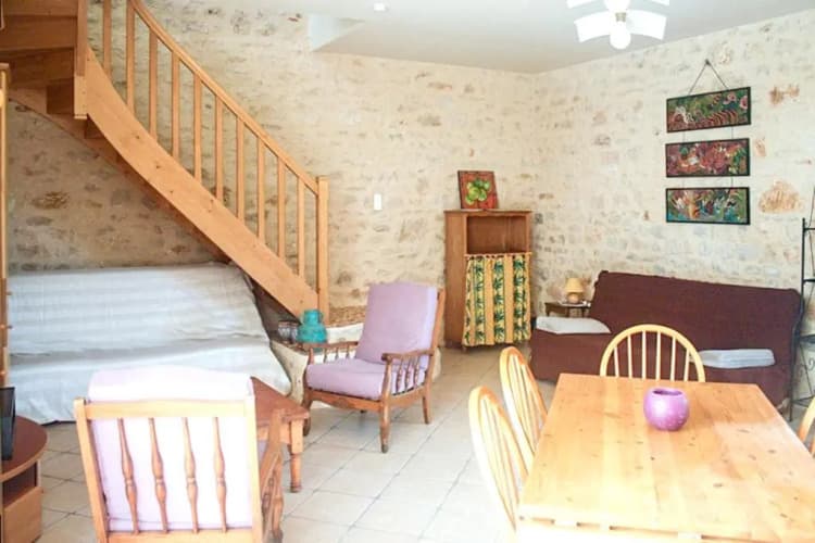 Maison de 2 chambres avec piscine partagee jardin clos et wifi a Duravel