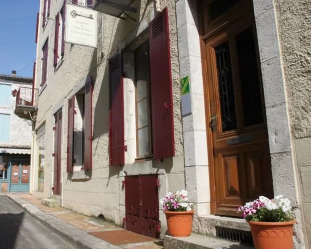 L'Entrée Chambres et Table d'Hôtes