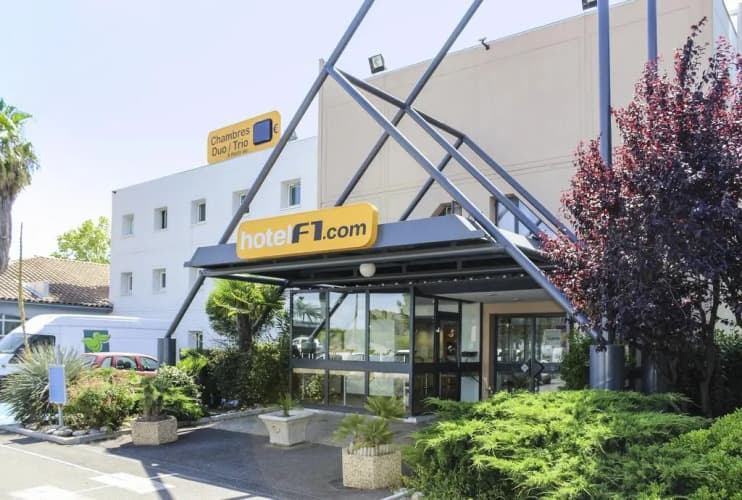 hotelF1 Aulnay Garonor A1
