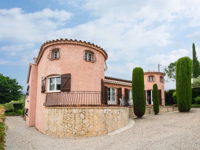 Beautiful Holiday Home in Lorgues with Garden