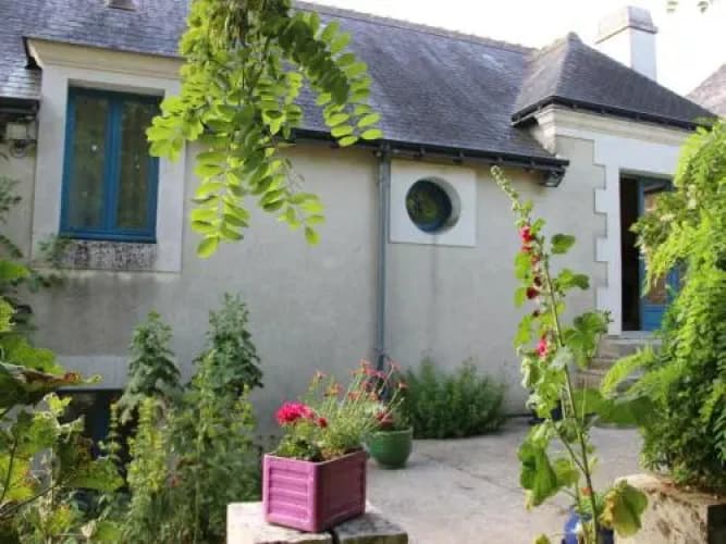 House Domaine de l'ebeaupin 2