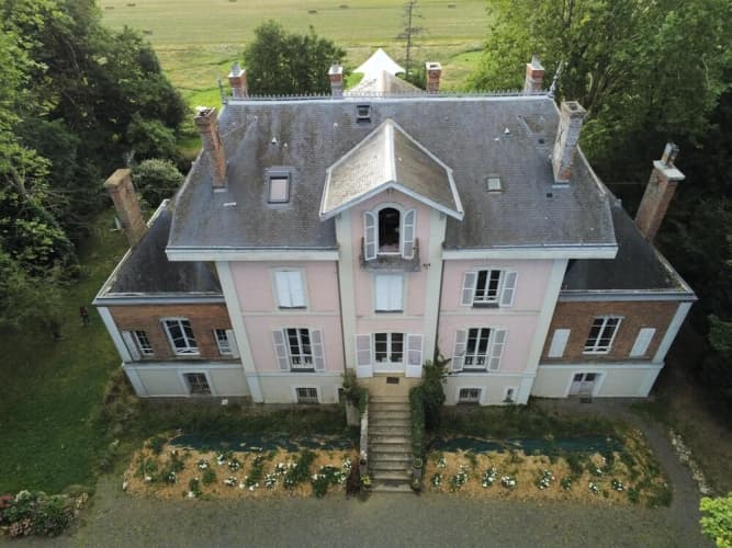 Le Chateau De La Tourlandry