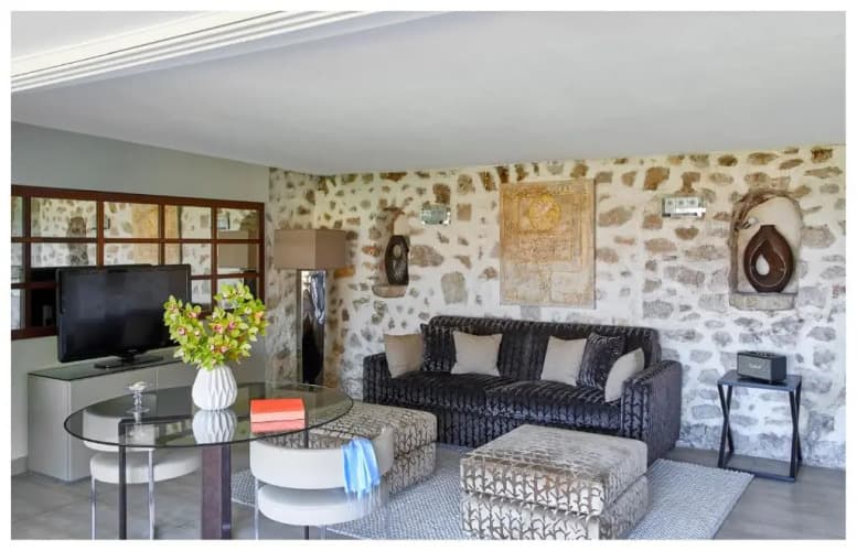 Chateau De La Chevre D Or