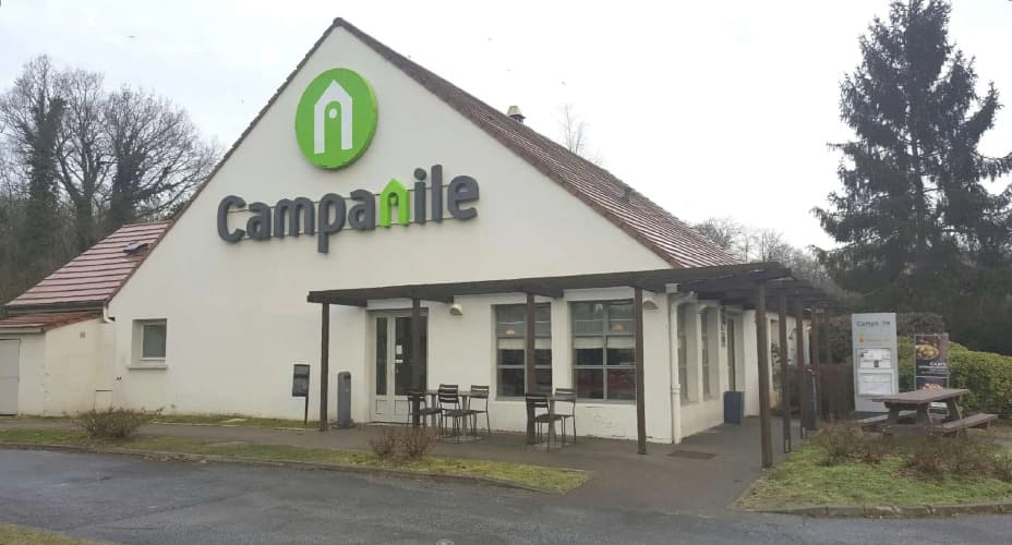 Campanile Chantilly