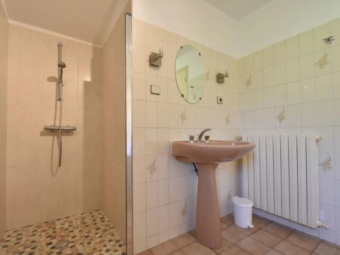 Cozy Holiday Home in Coux-et-Bigaroque with a Private Pool