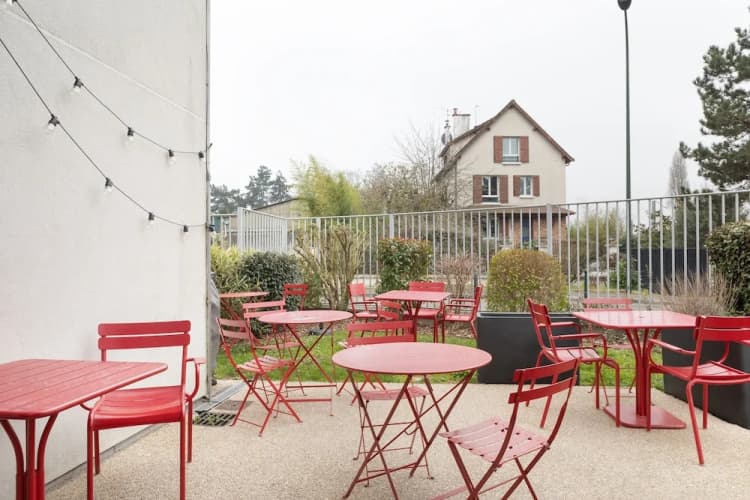 Hôtel Kyriad Versailles - Saint Cyr L'Ecole