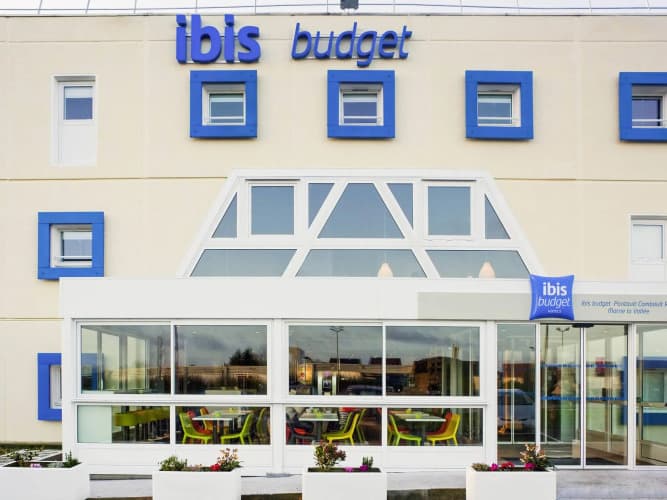 ibis budget Pontault Combault RN4 Marne la Vallée