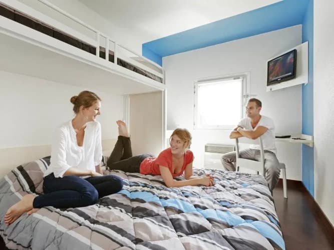 hotelF1 Versailles Maurepas