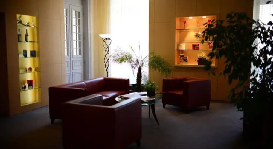 Logis Grand Hotel Des Bains