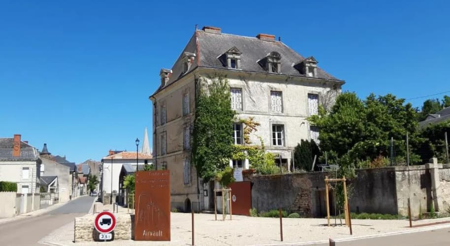 Le Voltaire Chambres et Table d'Hotes