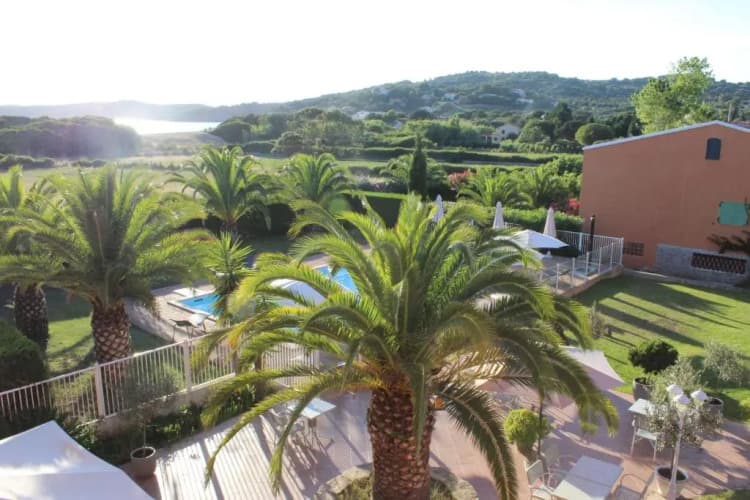 Hôtel Les Lentisques