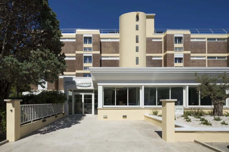 Opéralia Hôtel Les Pins