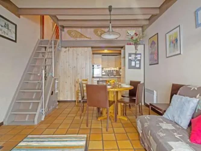 Apartment Agreable Chalet Mitoyen Sur 3 Niveaux Pour 6 Personnes