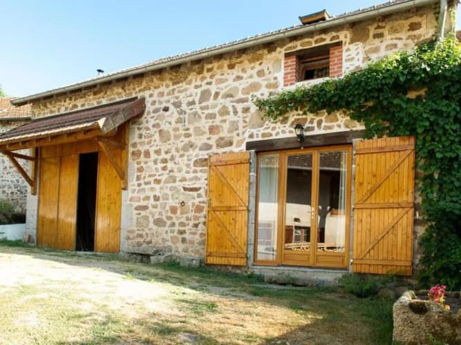 Gîte Châtel-Montagne, 3 pièces, 4 personnes - FR-1-489-47