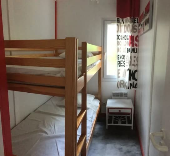 Chalet Orange Naturiste la Jenny