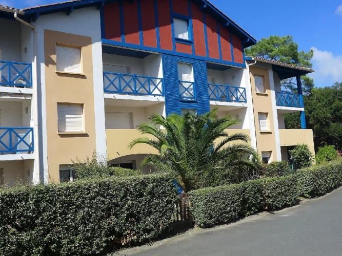 Les Maisons bleues